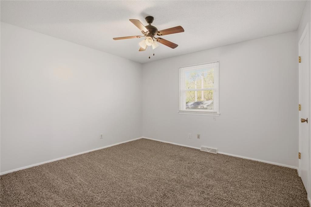 5538 Webster Avenue Property Photo 16