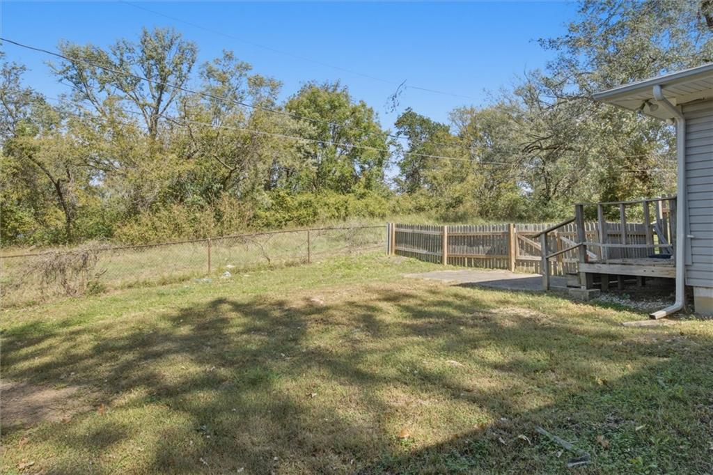5538 Webster Avenue Property Photo 24