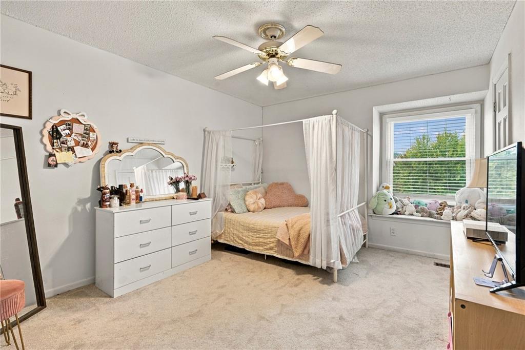 11169 Benson Street Property Photo 19
