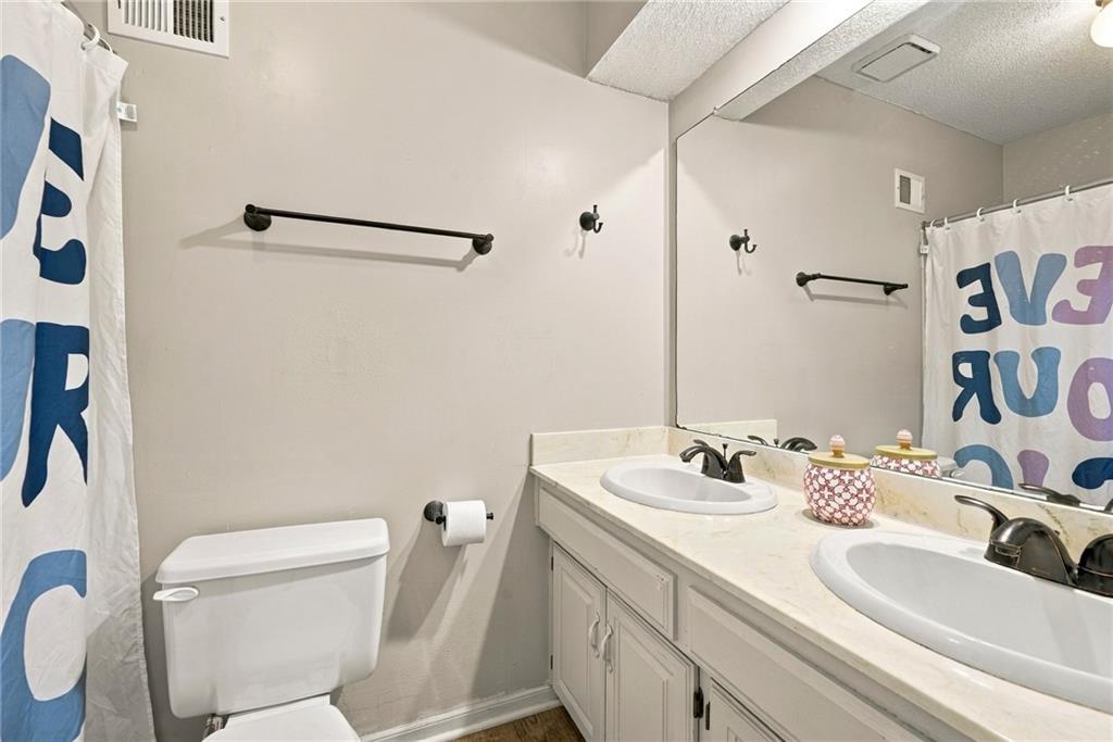 11169 Benson Street Property Photo 21
