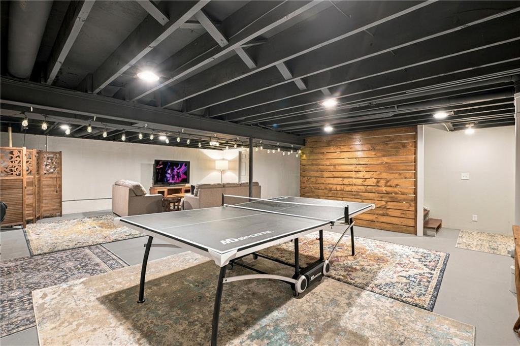 11169 Benson Street Property Photo 23