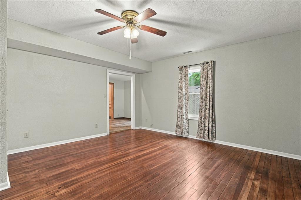 414 Elm Street Property Photo 5