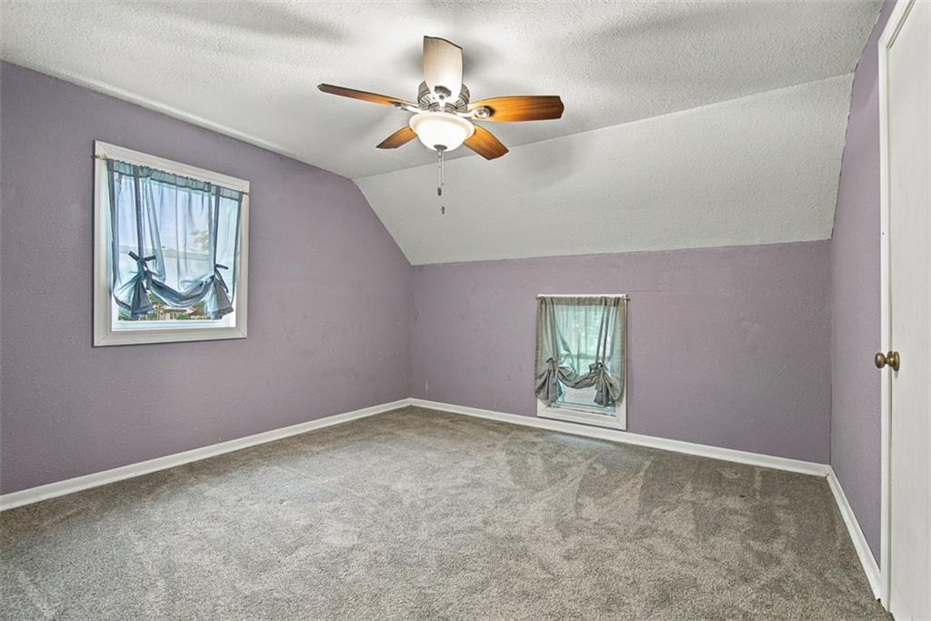 414 Elm Street Property Photo 23