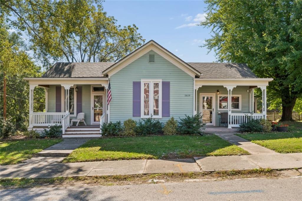 1619 State Street Property Photo 1