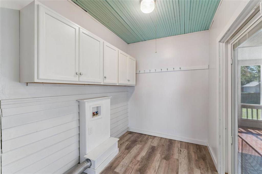 1619 State Street Property Photo 29