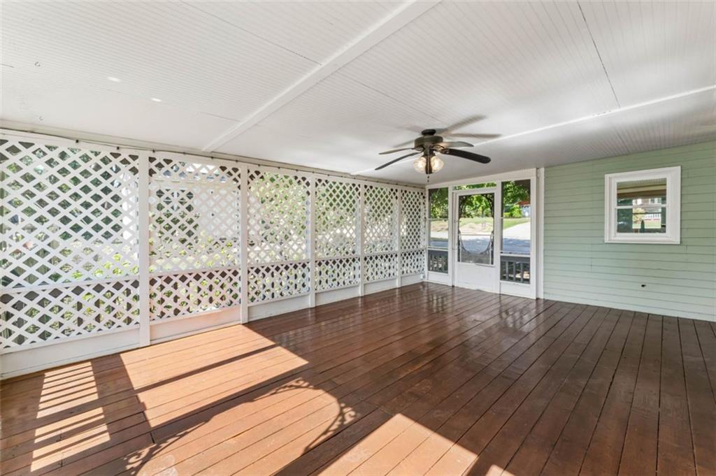 1619 State Street Property Photo 33