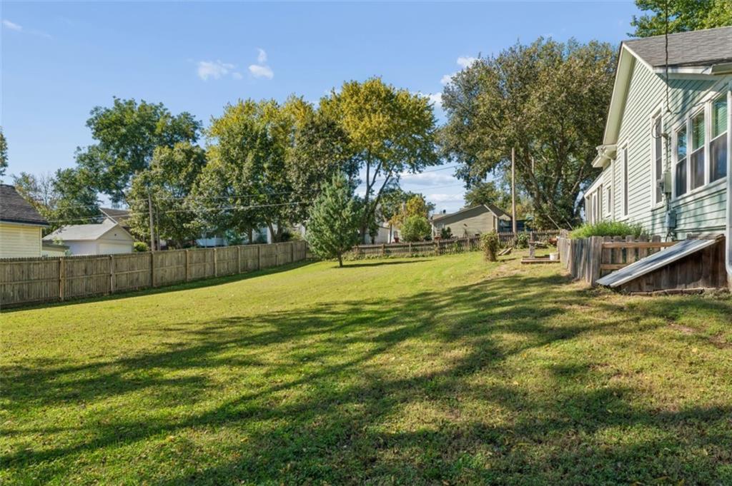 1619 State Street Property Photo 42