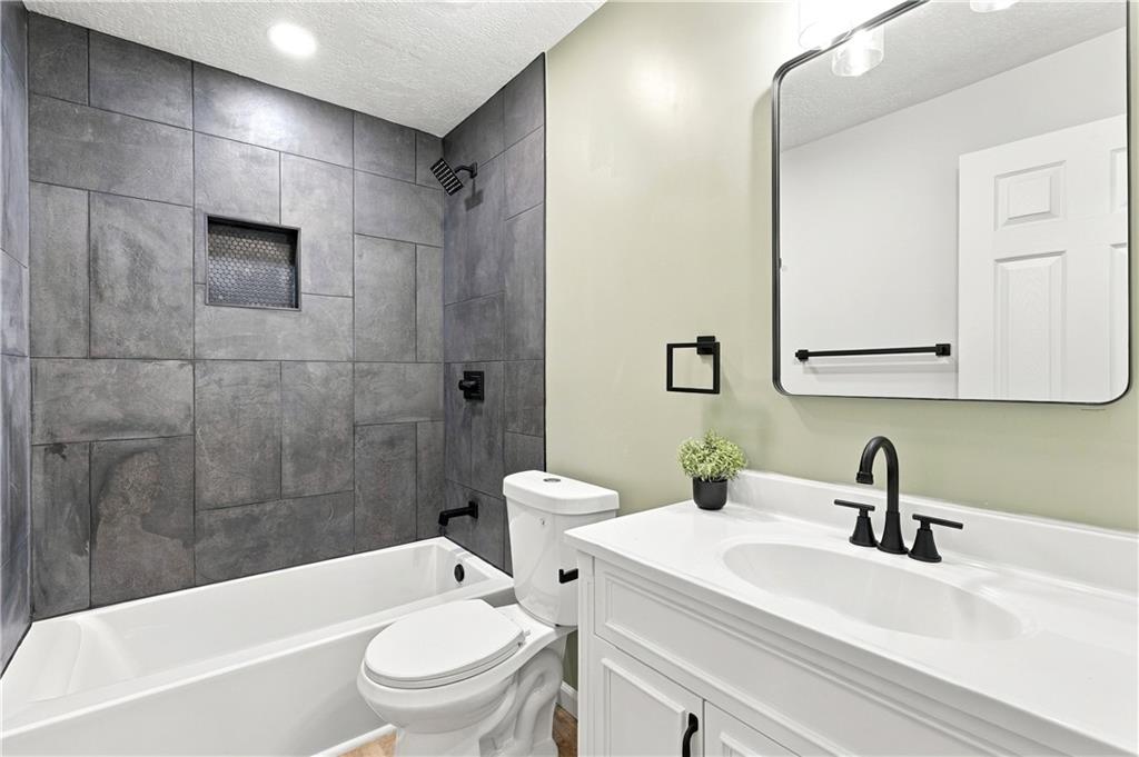 15401 E 36th Street Property Photo 19