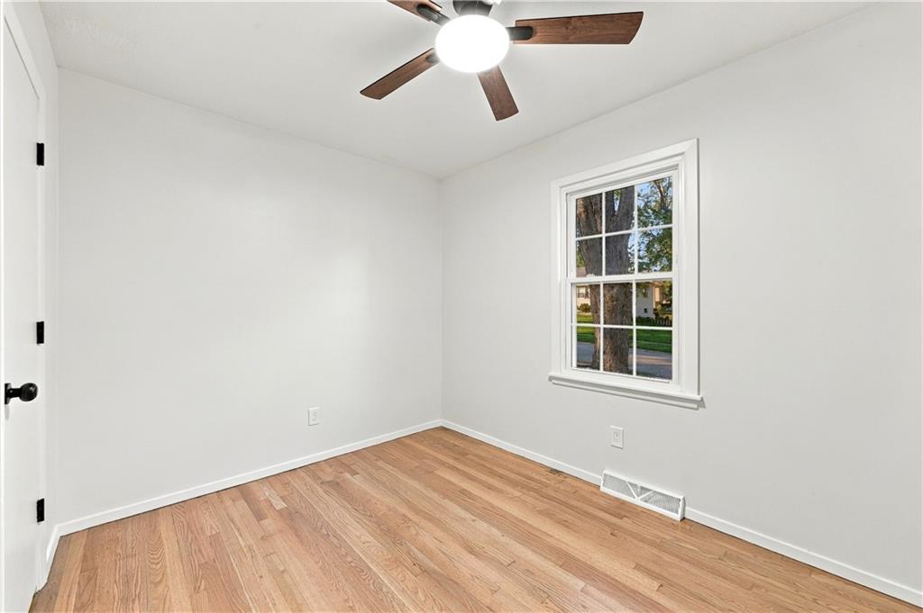 15401 E 36th Street Property Photo 23