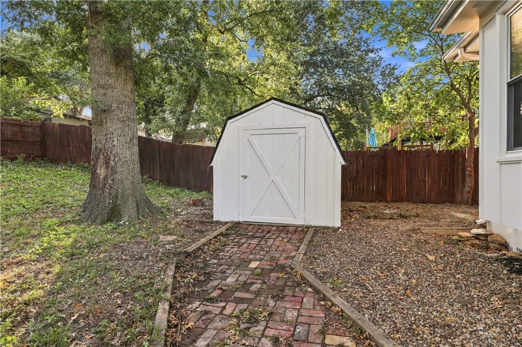 15401 E 36th Street Property Photo 27
