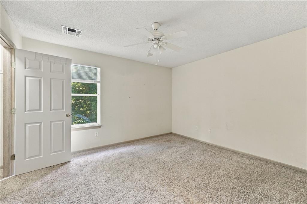 15521 E 48th Street Property Photo 8