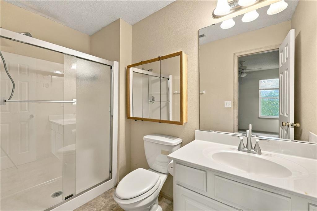 15521 E 48th Street Property Photo 10
