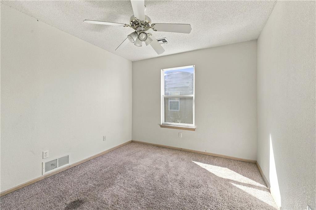 15521 E 48th Street Property Photo 12