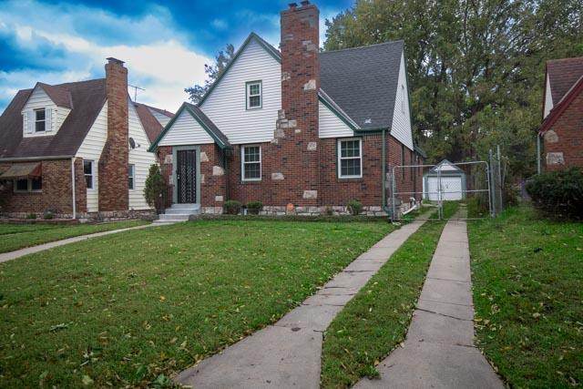 2305 E. Meyer Boulevard Property Photo 3