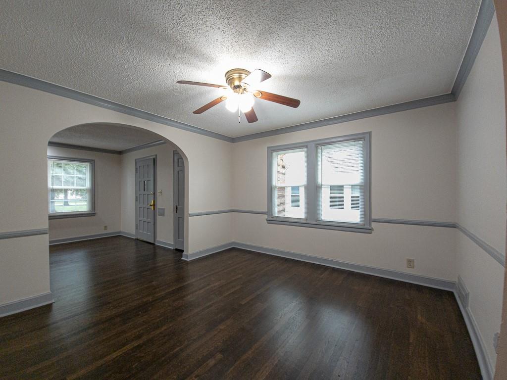 2305 E. Meyer Boulevard Property Photo 15