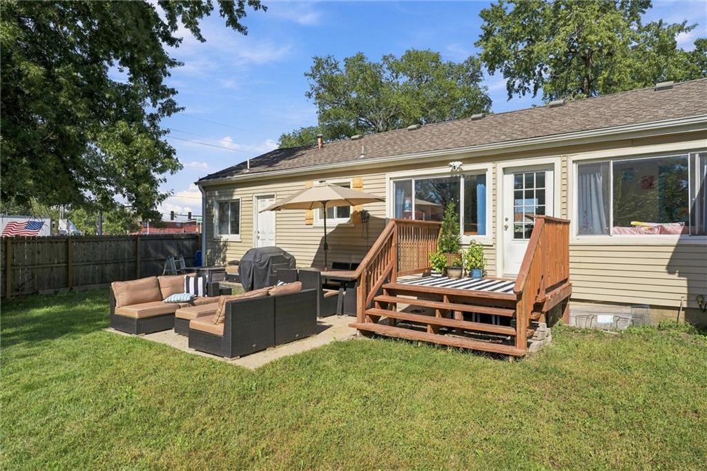 725 W Elm Street Property Photo 25