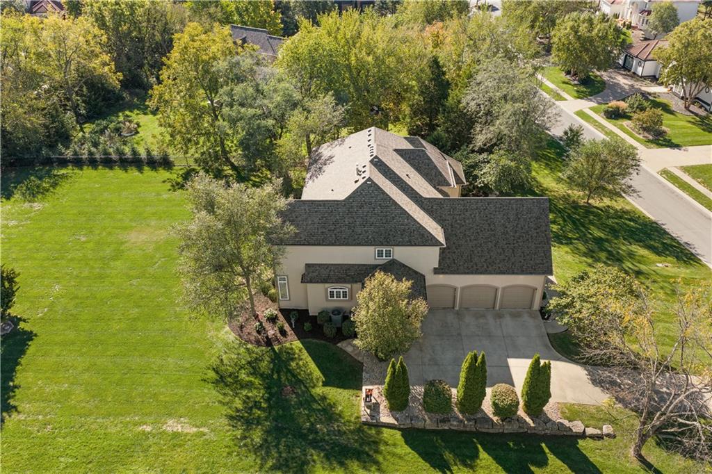 311 Nw Rockwood Court Property Photo 4