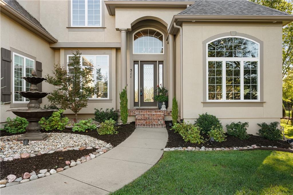 311 Nw Rockwood Court Property Photo 12