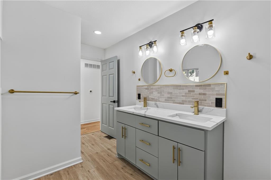 3410 Barnett Avenue Property Photo 11