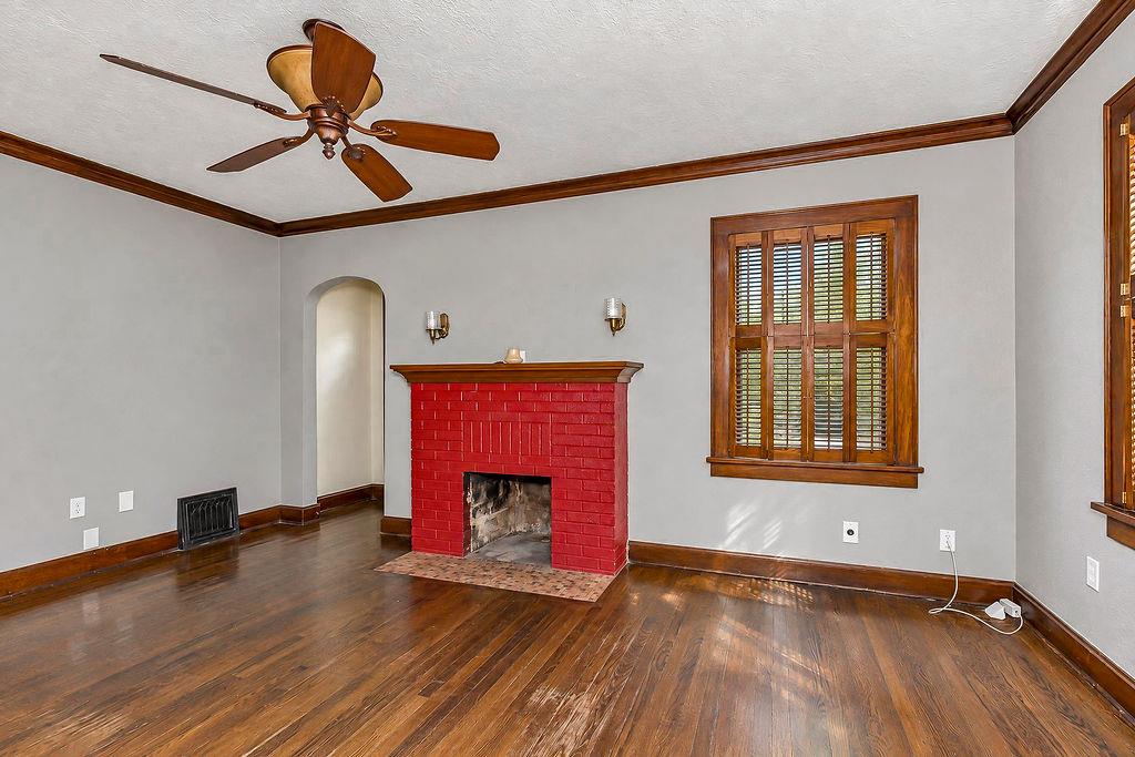 1203 W 27th Street Property Photo 6