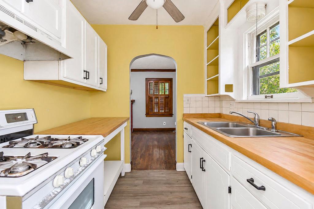 1203 W 27th Street Property Photo 8