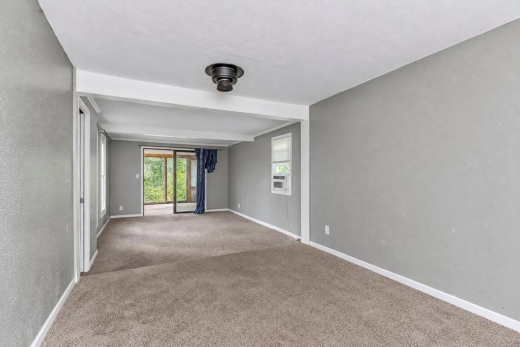 1203 W 27th Street Property Photo 12