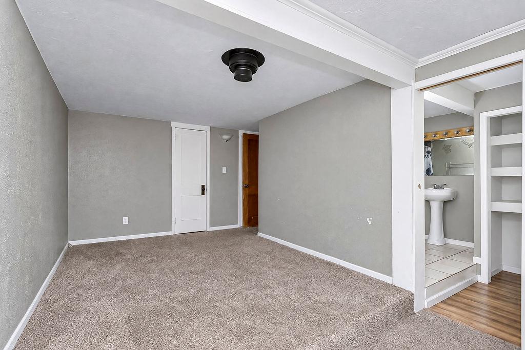 1203 W 27th Street Property Photo 16