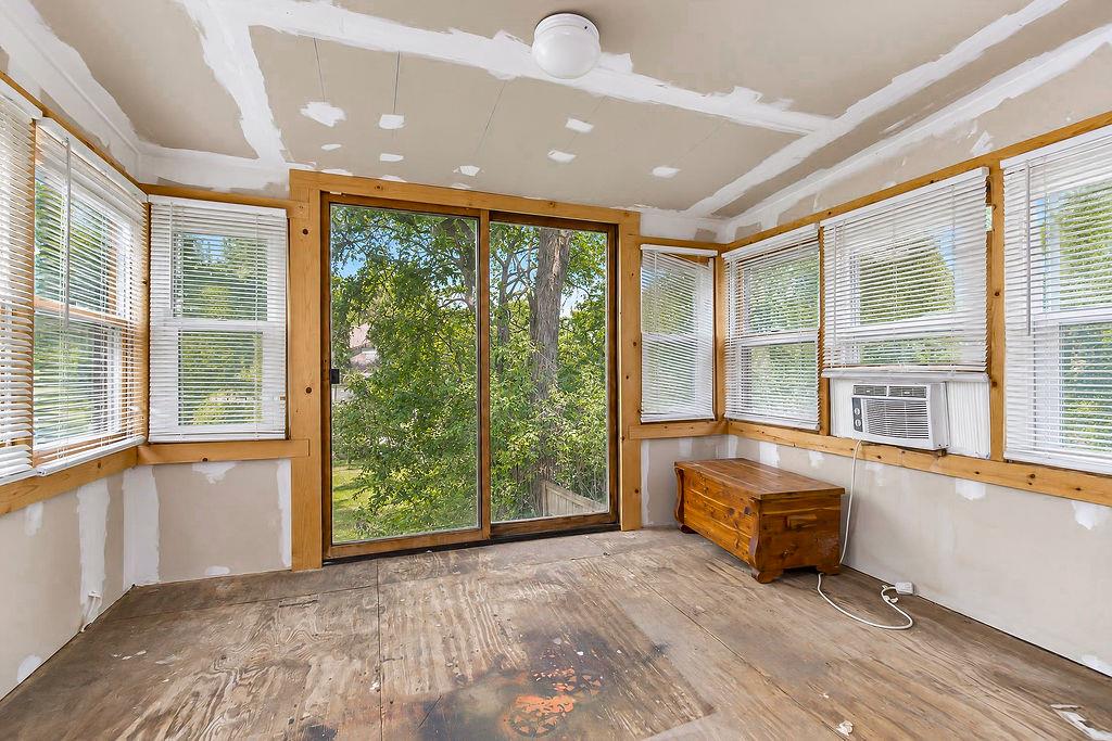 1203 W 27th Street Property Photo 17