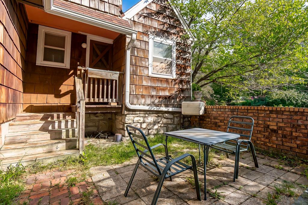 1203 W 27th Street Property Photo 32