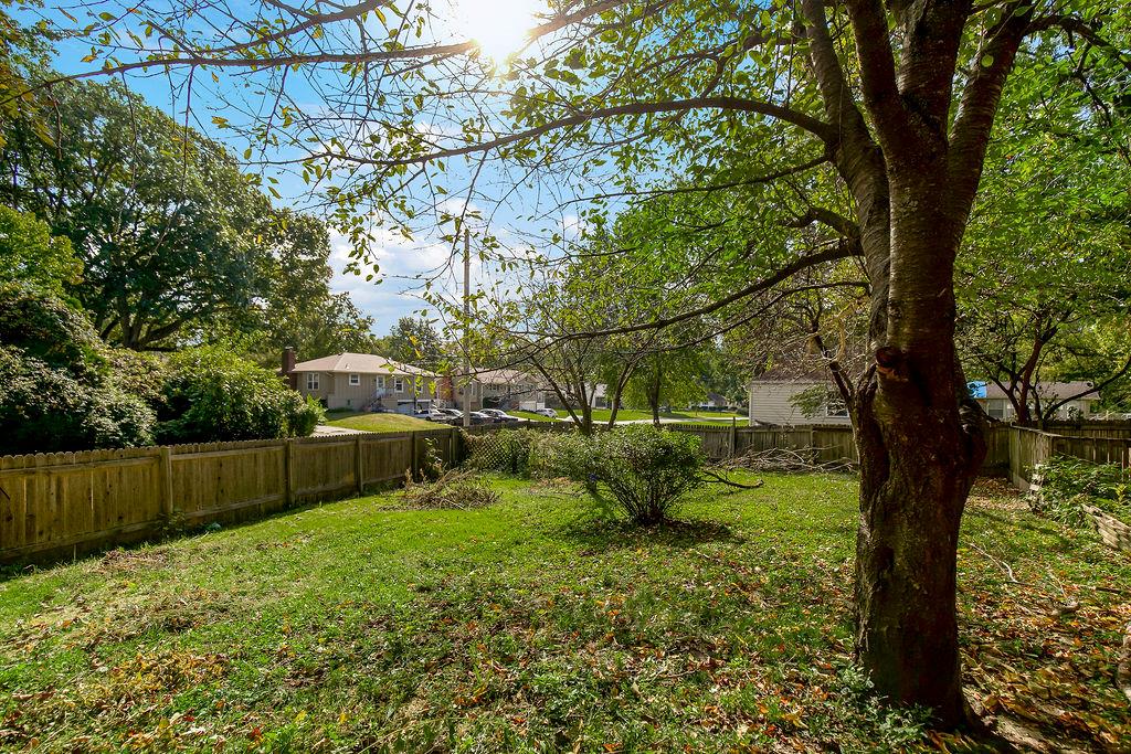 1203 W 27th Street Property Photo 35