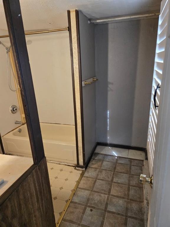 826 Ellinwood Street Property Photo 12