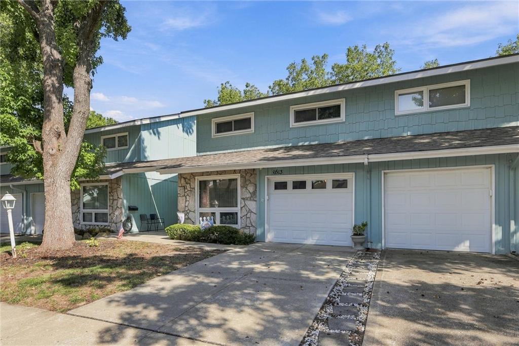 6513 W 49th Street Property Photo 2