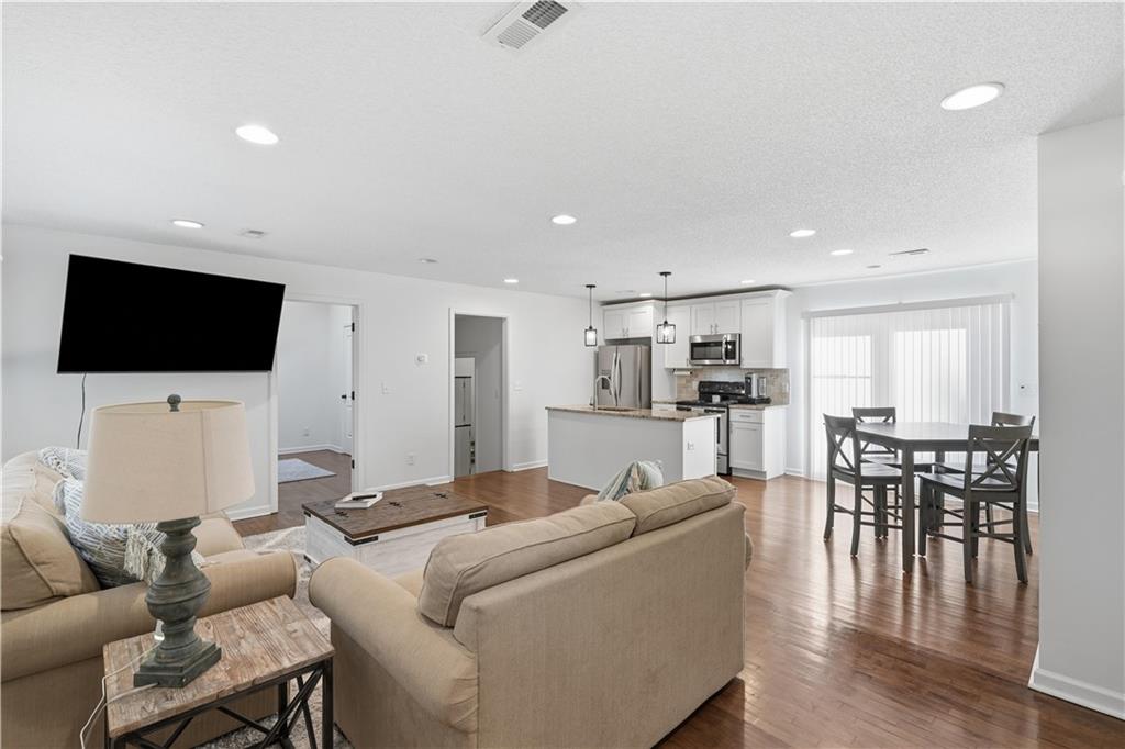 6419 Bluejacket Street Property Photo 2