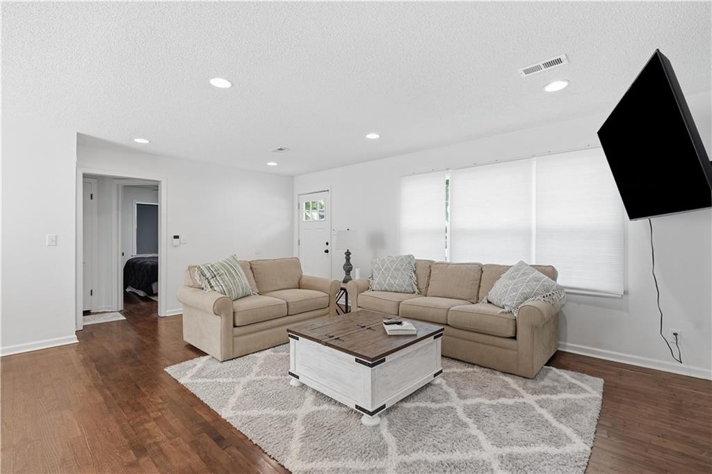 6419 Bluejacket Street Property Photo 4