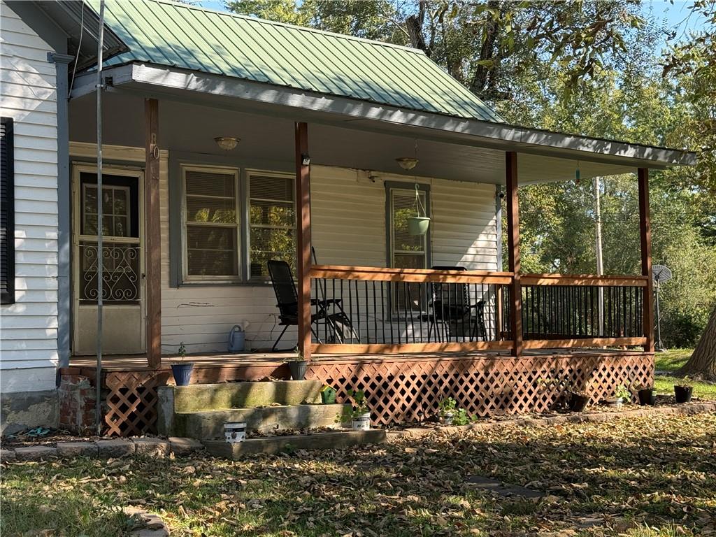 80 S Douglas Street Property Photo 2