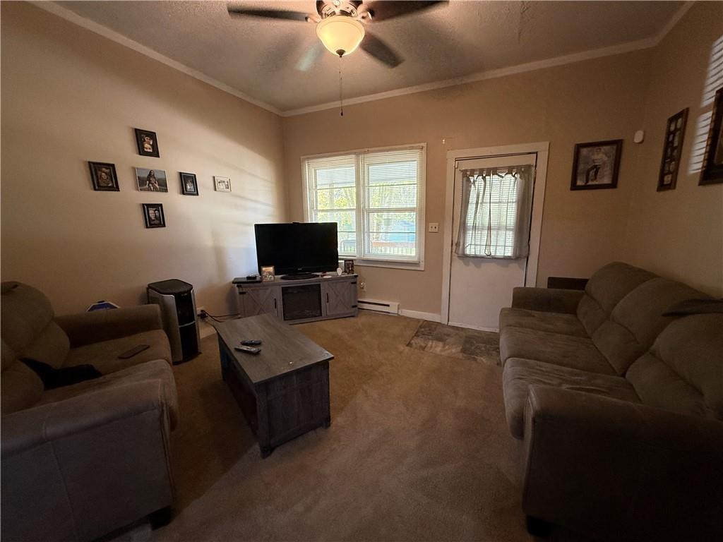 80 S Douglas Street Property Photo 6