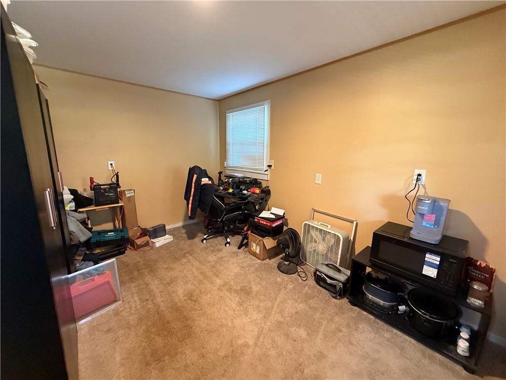 80 S Douglas Street Property Photo 8