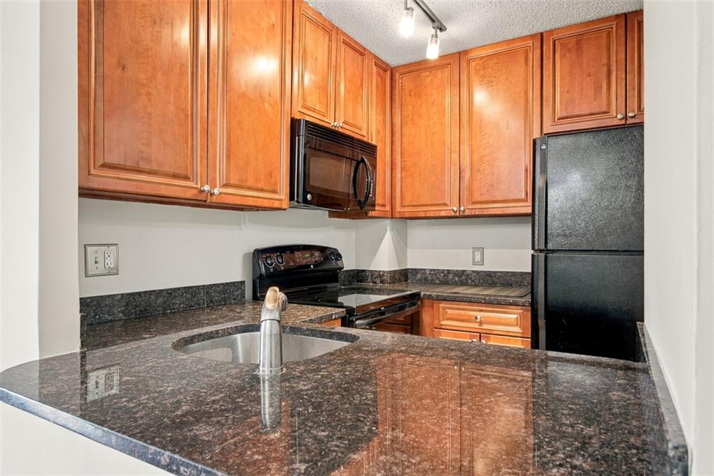 3838 Rainbow Boulevard Property Photo 6