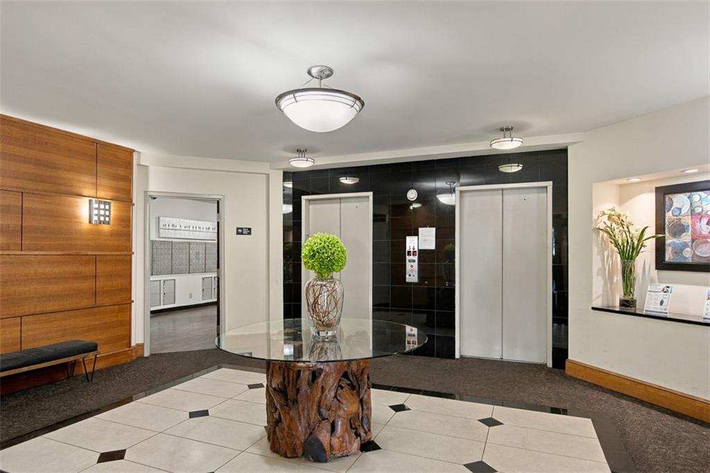 3838 Rainbow Boulevard Property Photo 16