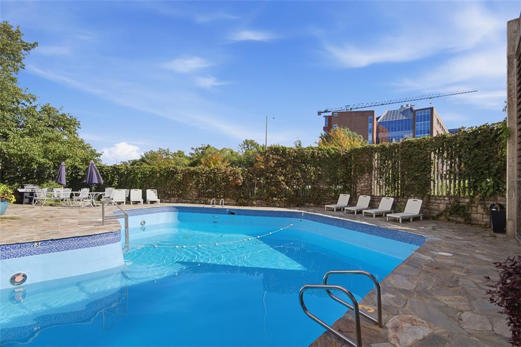 3838 Rainbow Boulevard Property Photo 17