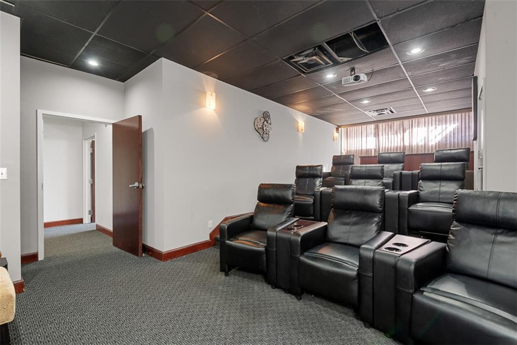 3838 Rainbow Boulevard Property Photo 19
