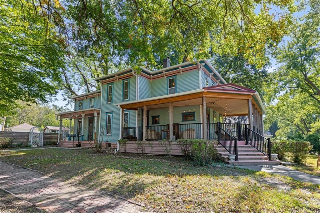 403 S Mulberry Street Property Photo 1