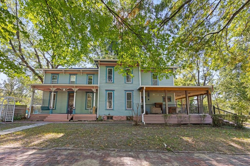 403 S Mulberry Street Property Photo 3