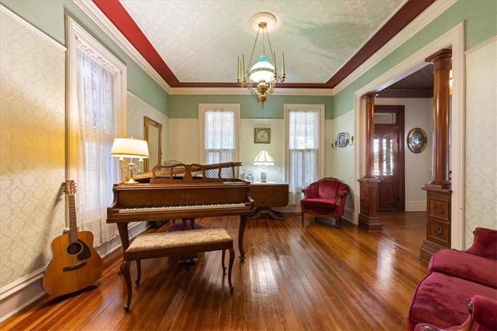403 S Mulberry Street Property Photo 12