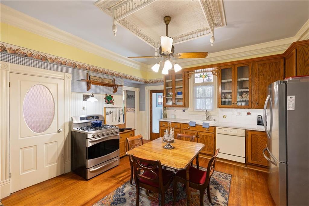 403 S Mulberry Street Property Photo 17