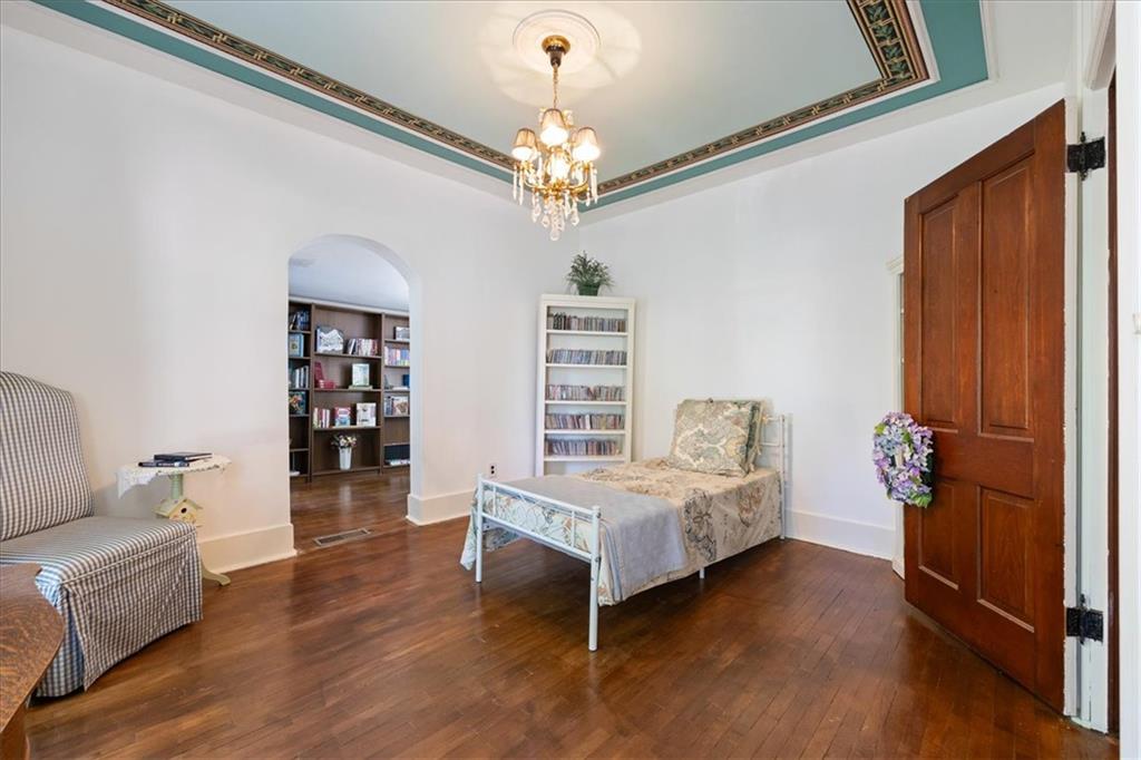 403 S Mulberry Street Property Photo 27
