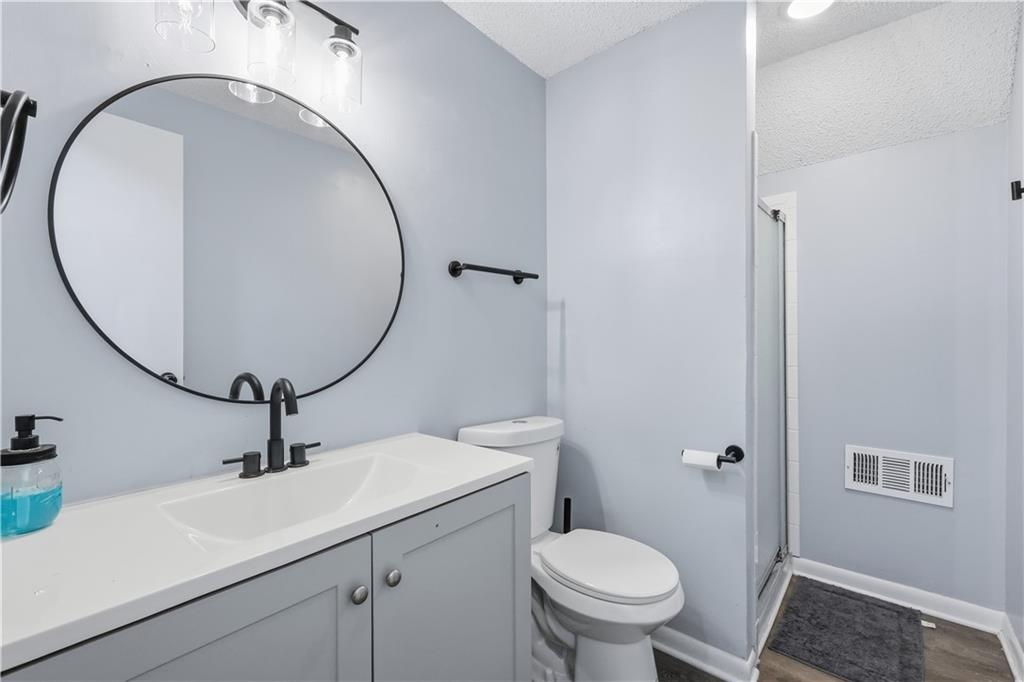 214 Cedarlane Drive Property Photo 20