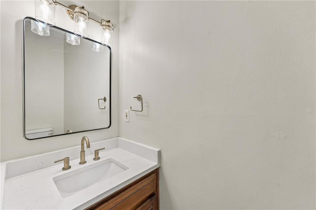 8221 W 152nd Terrace Property Photo 36