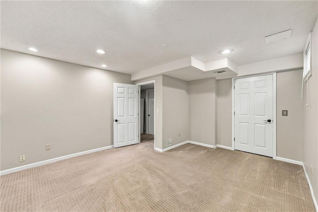 8221 W 152nd Terrace Property Photo 60