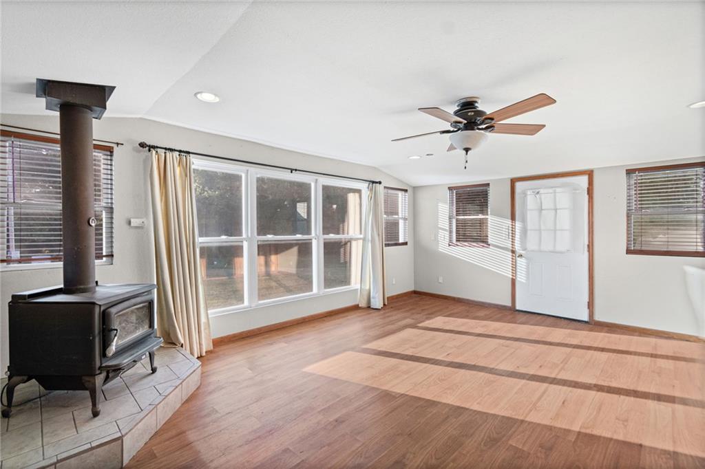 24071 Iguana Road Property Photo 4